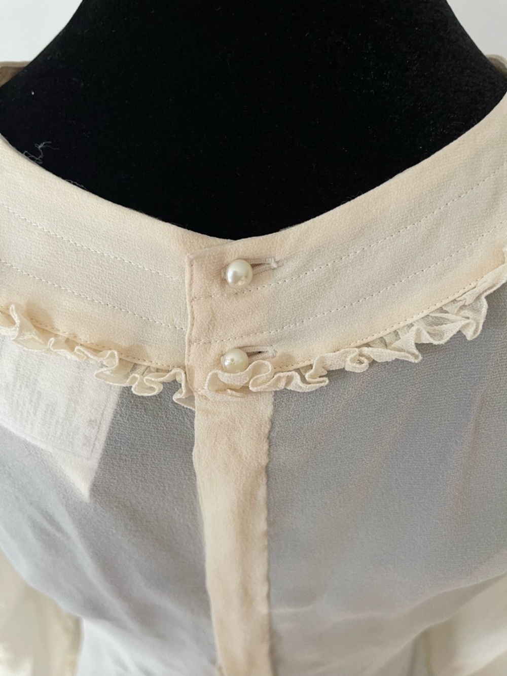 CHANEL Blouse - Picture 7 of 16